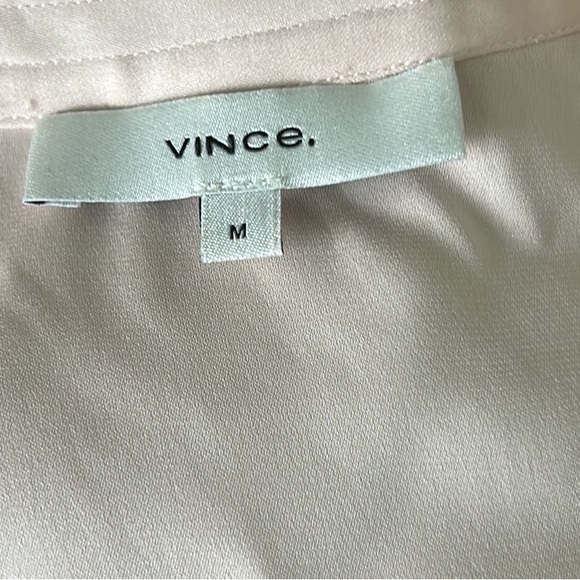 VINCE Trapunto Blush Pink Peach Stretch Silk Button Down Blouse - M - Picture 10 of 13